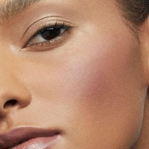 Bobbi Brown Blush in Tawny 02 - Picture 5 of 12